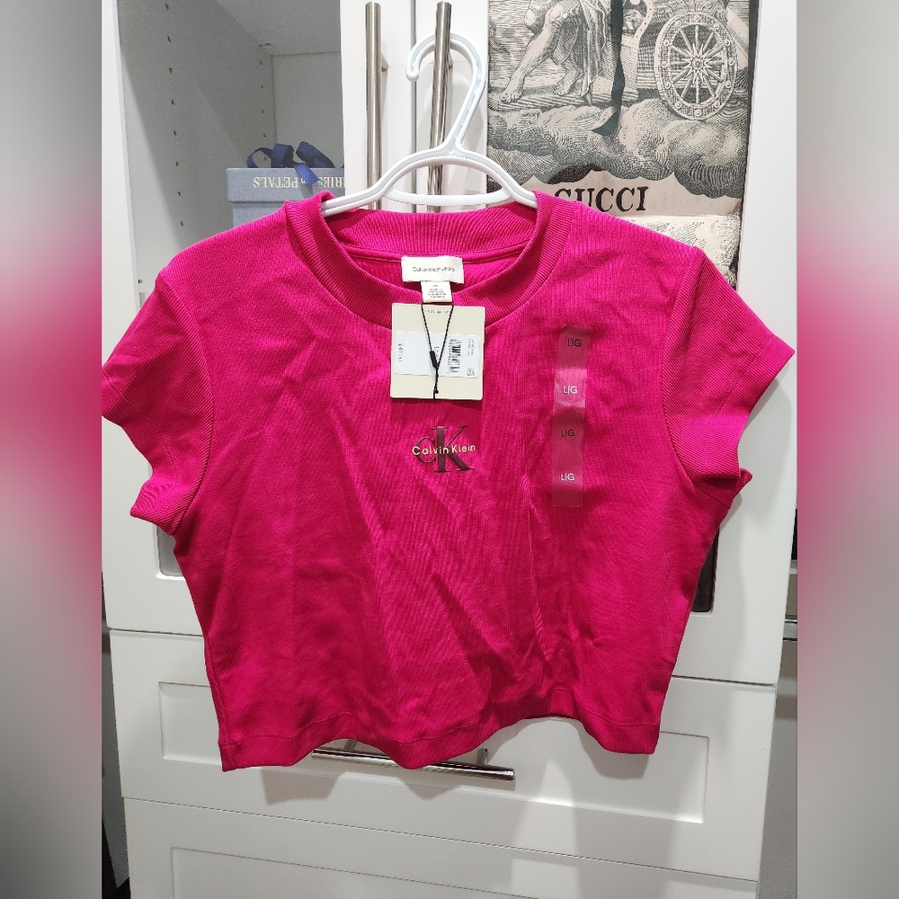Calvin Klein Cropped Tee